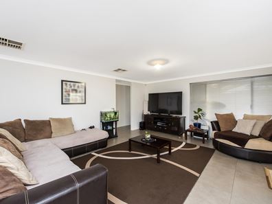 8 Mcgolgan Green, Baldivis WA 6171