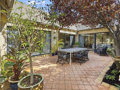 21A Bay Road, Claremont WA 6010