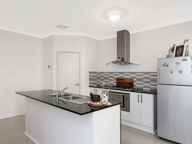 16 Tallon Loop, Baldivis WA 6171
