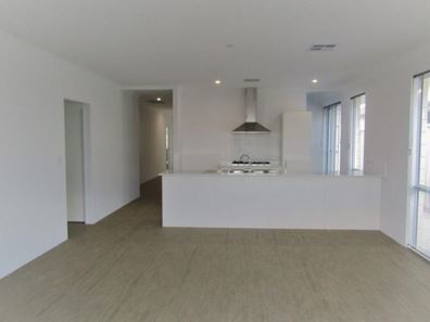 7 Laverton Road, Brabham WA 6055