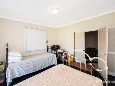 36 Wyeree Road, Mandurah WA 6210