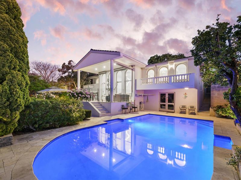 8 Takari Crescent, City Beach