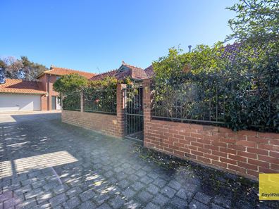 2/33 Garden Street, Middleton Beach WA 6330