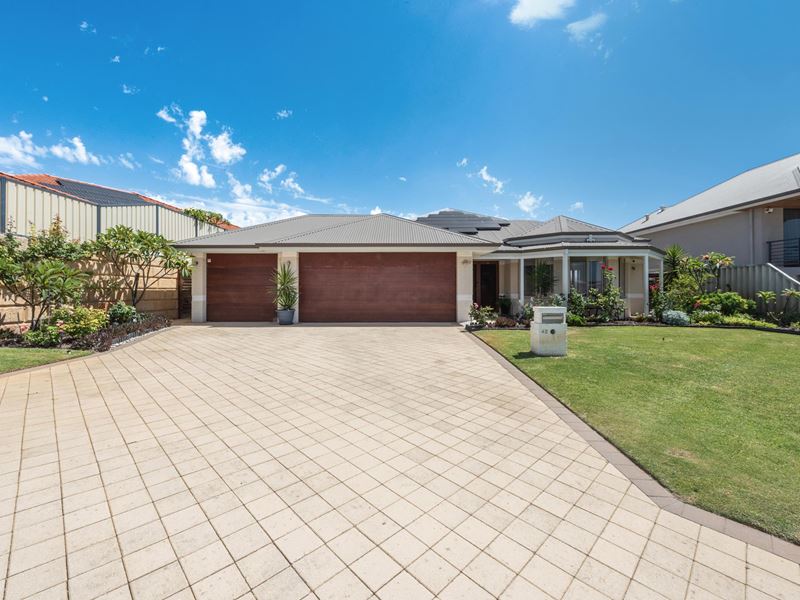 42 Bancoura Parkway, Secret Harbour