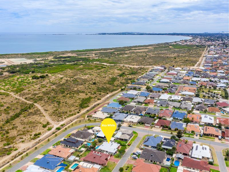 7 Burela Way, Port Kennedy WA 6172