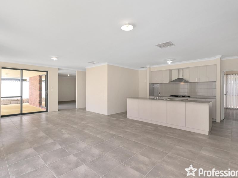 20 Pekin Pass, Southern River