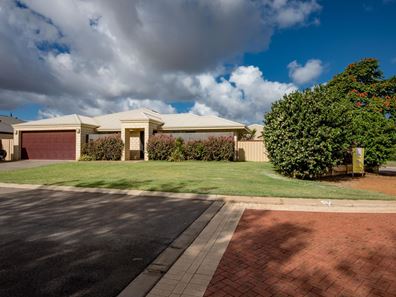 2 Portside Road, Drummond Cove WA 6532