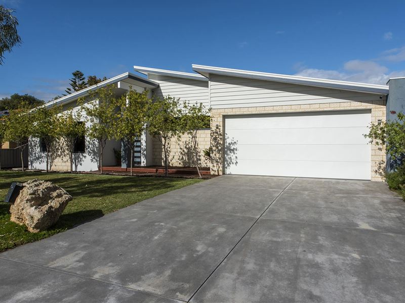 32 Kingsbridge Road, Warnbro WA 6169