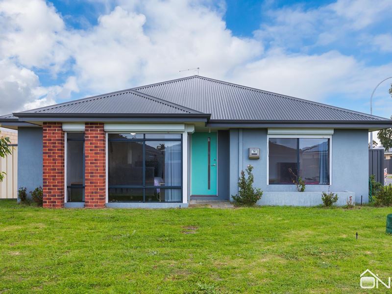 14 Charnwood Grove, Hilbert