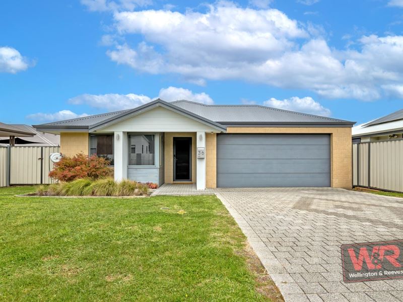 36 Stirling View Drive, Lange