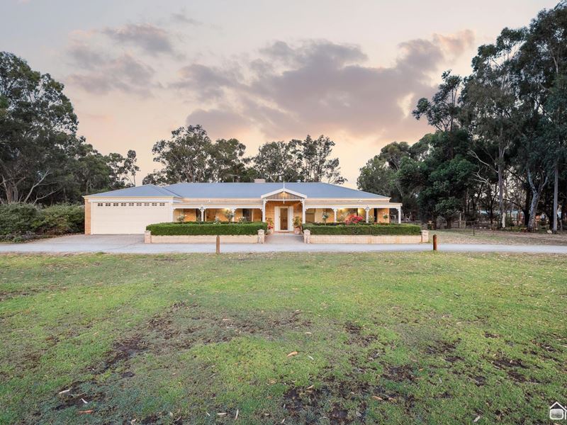 36 Empire Rose Court, Darling Downs