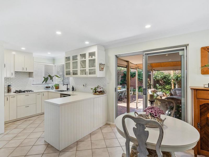 1/66 Moreing Street, Redcliffe
