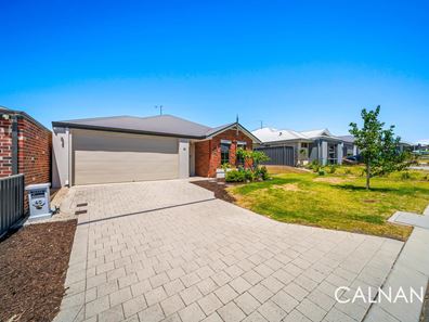 40 Melbourne Loop, Hammond Park WA 6164