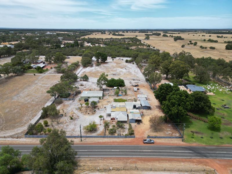 113 Gingin Brook Road, Coonabidgee WA 6503