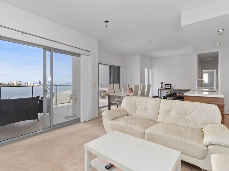 1004/237 Adelaide Terrace, Perth