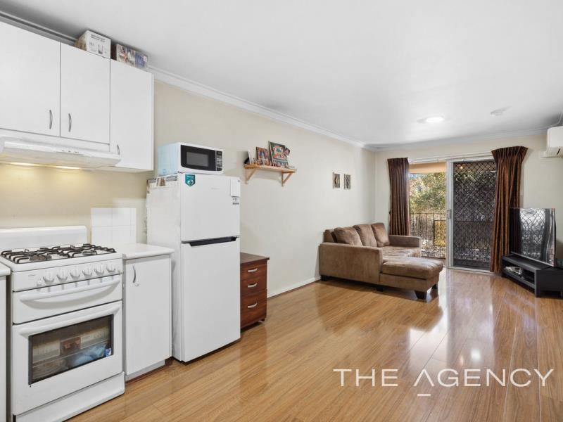 12/303 Harborne Street, Glendalough WA 6016