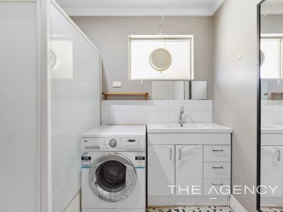 12/303 Harborne Street, Glendalough WA 6016