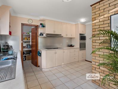 30 Rosemore  Way, Stratham WA 6237