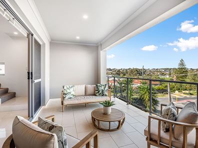 2/14 Sackville  Terrace, Scarborough WA 6019