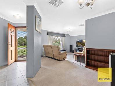 54 Bottlebrush Drive, Thornlie WA 6108