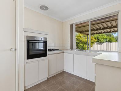 7 Duncraig Court, Cooloongup WA 6168