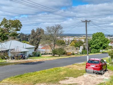 9 Bucktin Street, Collie WA 6225