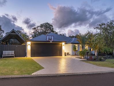 7 Duffy Place, Dunsborough WA 6281