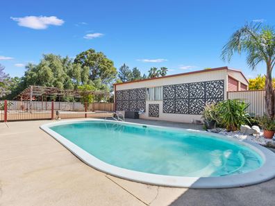 17 Locksley Avenue, Armadale WA 6112