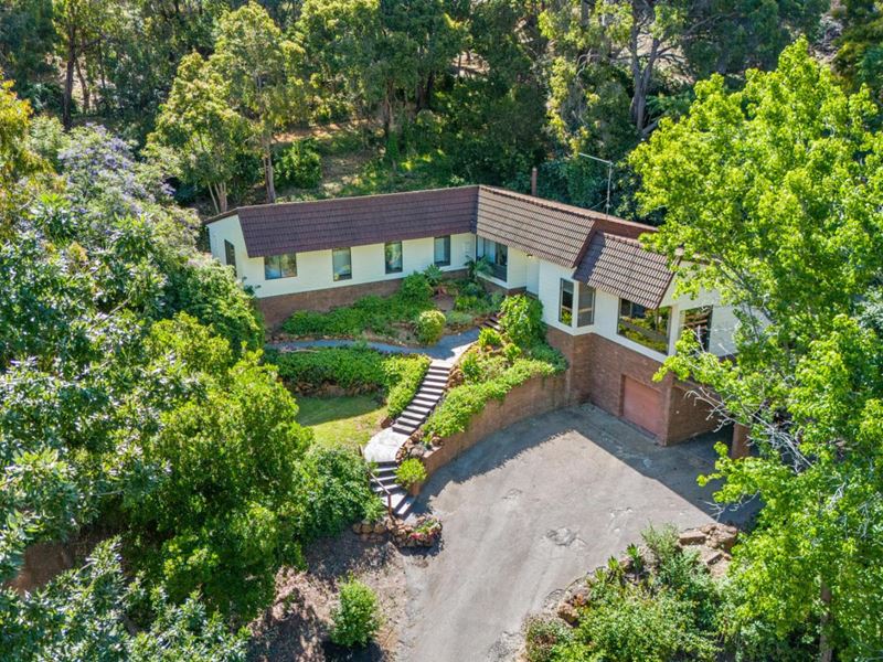 34 Croyden Road, Roleystone WA 6111