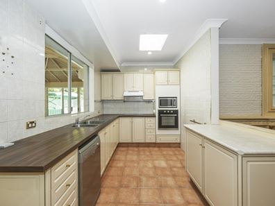 173 Hale Rd, Wembley Downs WA 6019