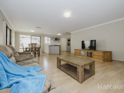 38 Carbine Loop, Banksia Grove WA 6031