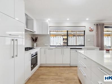80 Larrawa Circle, Ellenbrook WA 6069