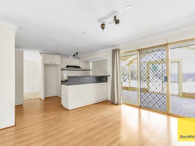 20 Discovery Drive, Thornlie WA 6108