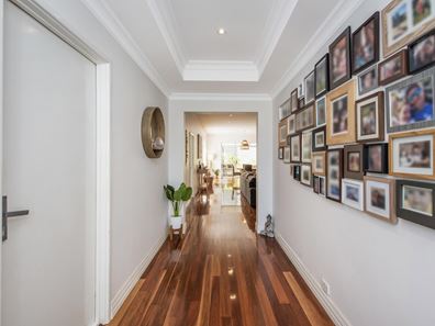 25 Three Bears Loop, Secret Harbour WA 6173