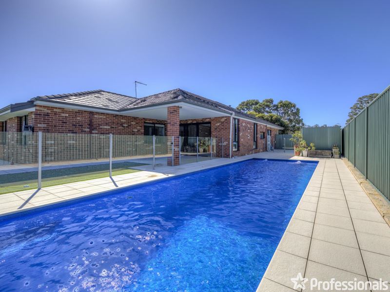 15 Moonbooli Street, Forrestfield