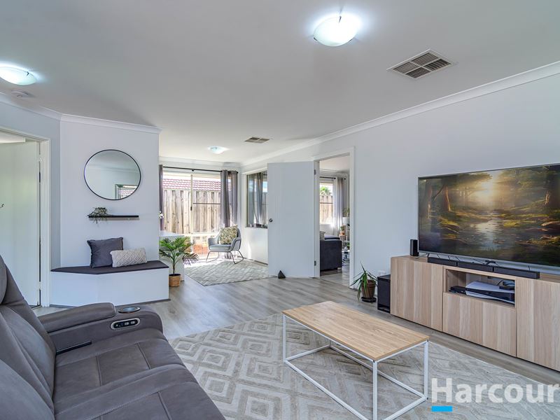 4 Chifley Lane, Currambine WA 6028