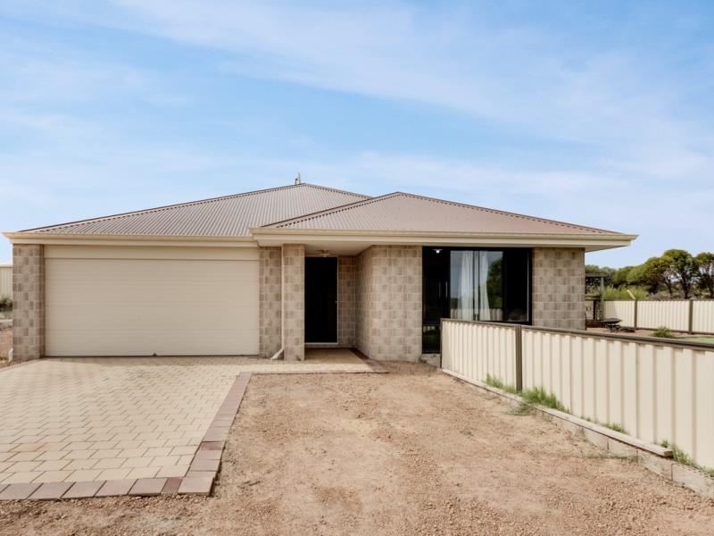 69 Wittenoom Circle, White Peak WA 6532