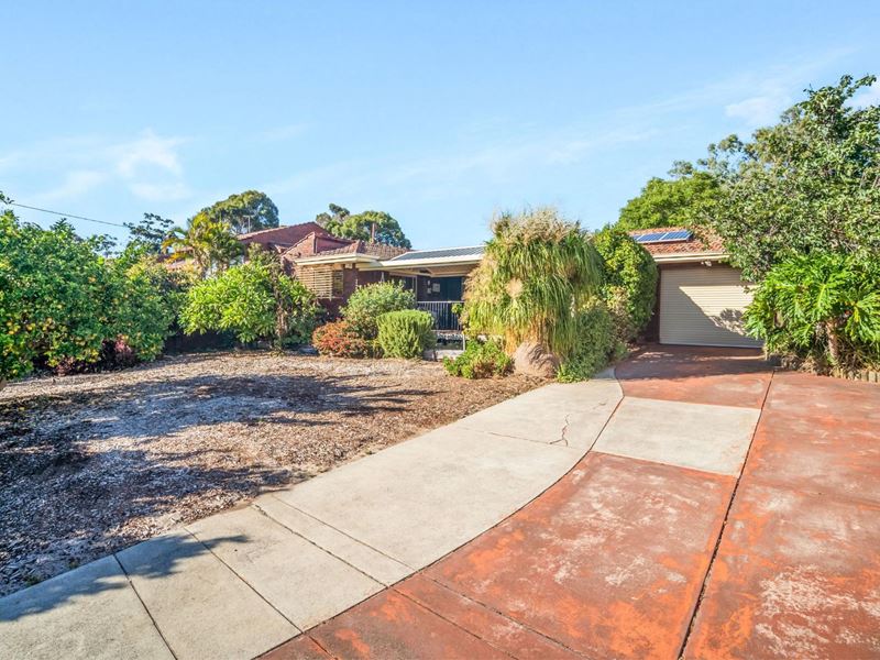 31 Snowball Road, Kalamunda WA 6076