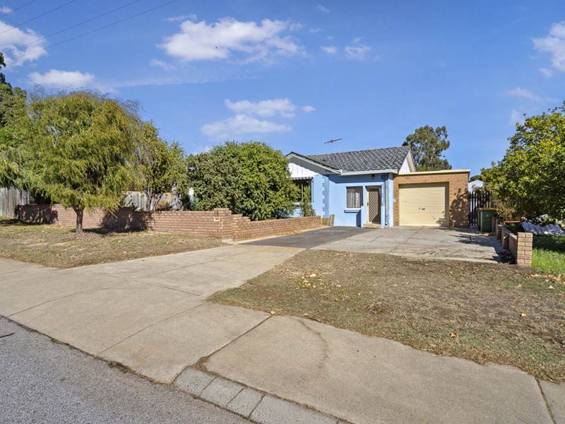 18 Waltham Road, Armadale WA 6112
