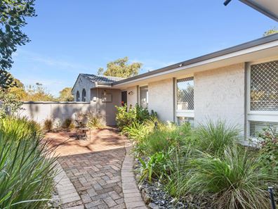21 BATAVIA PLACE, Kallaroo WA 6025
