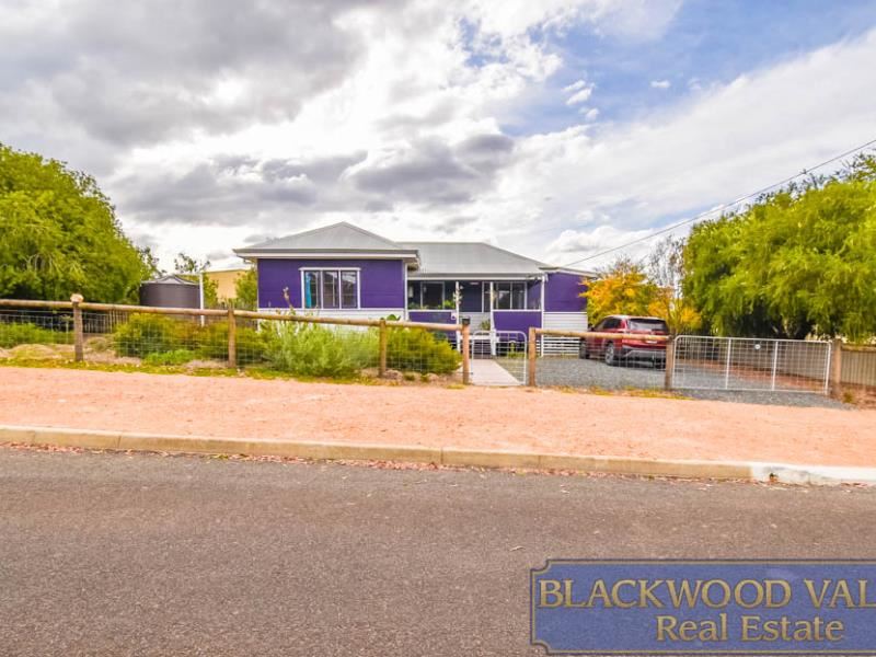 26 Barron Street, Boyup Brook WA 6244