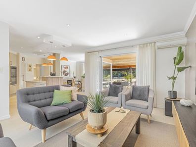 7A Unwin Avenue, Wembley Downs WA 6019