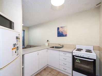 36/311 Harborne Street, Glendalough WA 6016
