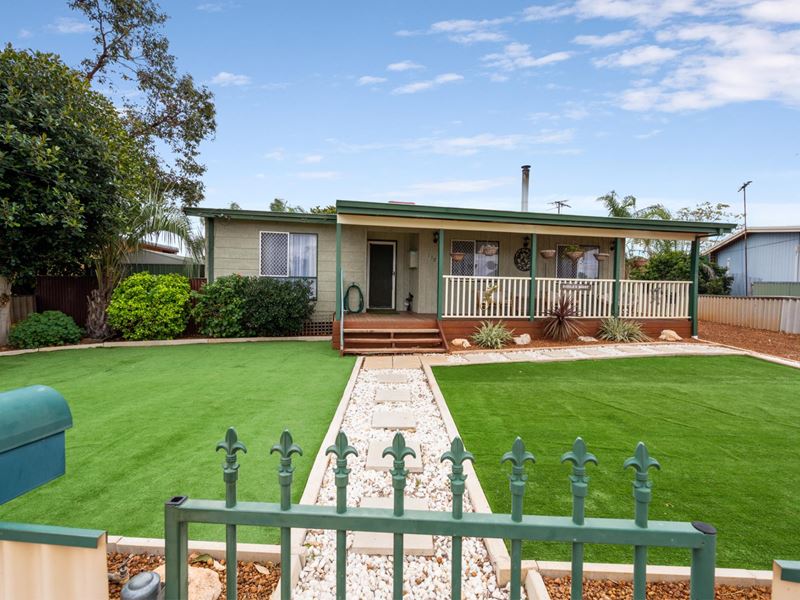 112 Sylvester Street, Coolgardie WA 6429