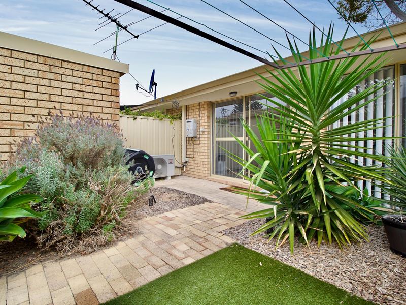 9/96 Simpson Avenue, Rockingham WA 6168