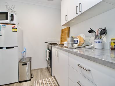 9/96 Simpson Avenue, Rockingham WA 6168