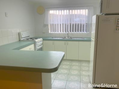 1/10 Middleton Road, Middleton Beach WA 6330