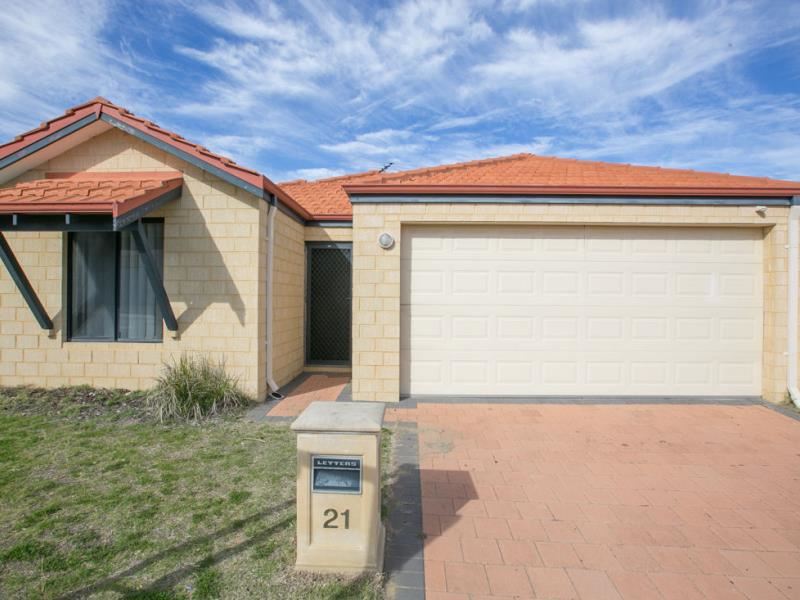 21 Jedburgh Loop, Sinagra WA 6065