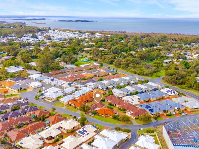 9/4 Binnar Court, Erskine WA 6210