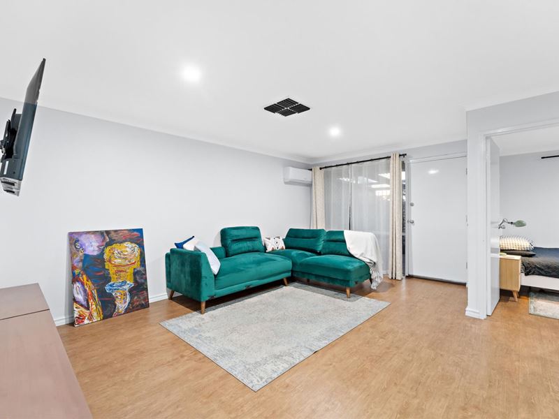 14A Young Street, Gosnells WA 6110